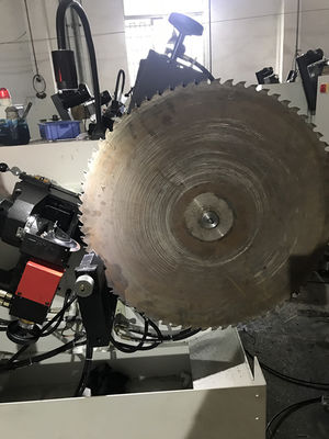 LDX-020B CNC 원형 톱 블레이드 썰기 기계 자동 스윙 앵글 썰기 사다리 치아